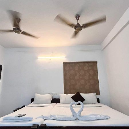Comfort Park Inn Chennai Exterior foto