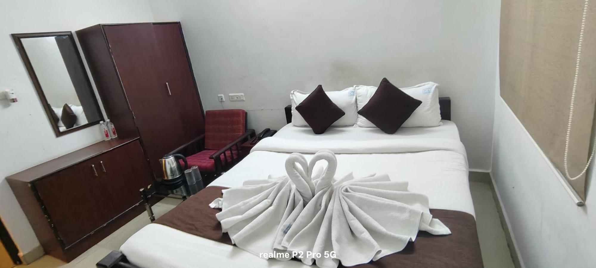Comfort Park Inn Chennai Exterior foto